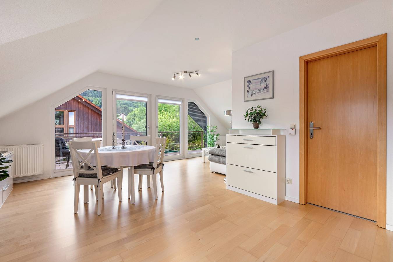 Ganze Wohnung, 'Wohlfühlapartment mit Sw-Loggia' in Kelkheim, Main-Taunus-Kreis