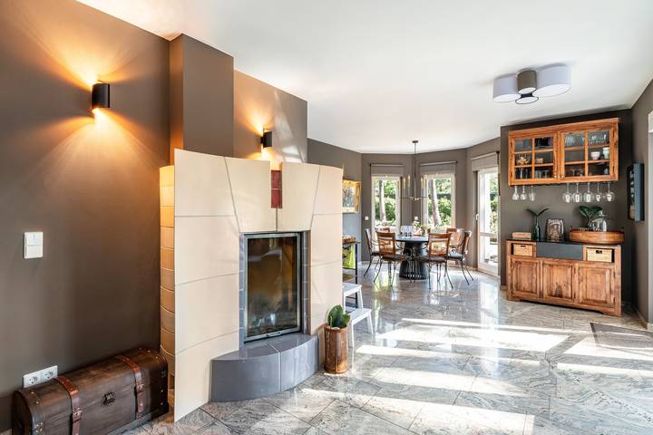 Luxury Lakeside Retreat Villa for 11 – Festive Forest Getaway Fireplace & Workspaces, 20 Mins to Ber in Pätz, Bestensee