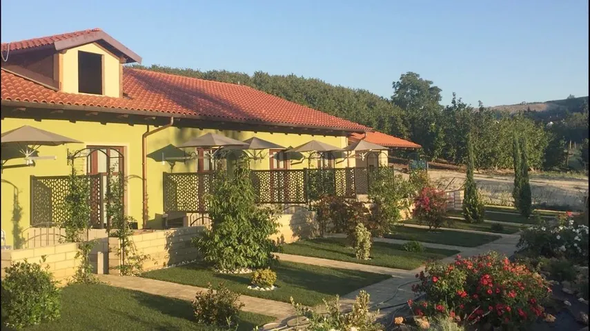 Privatzimmer für 2 Personen, mit Garten und Ausblick sowie Balkon, kinderfreundlich - 1