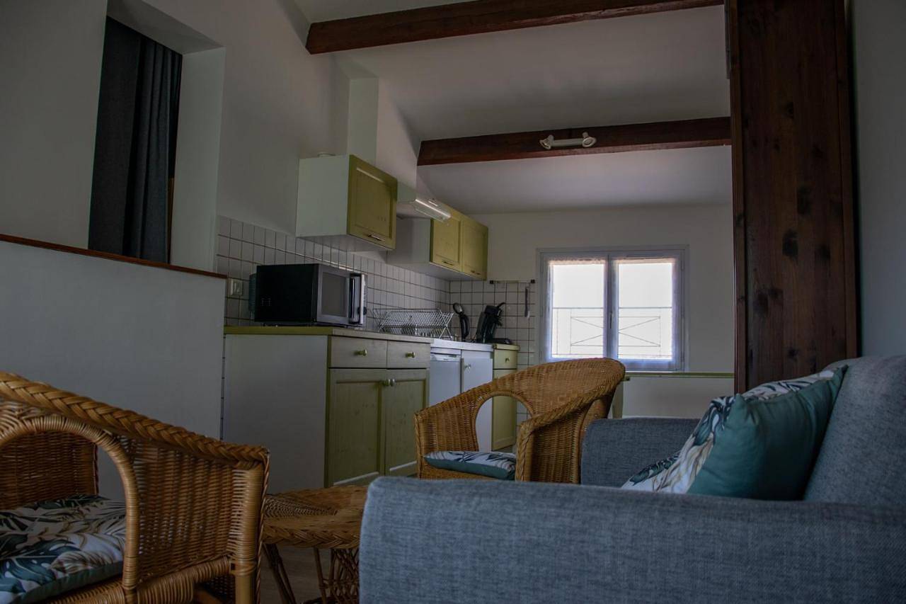 Appartement entier, One-Bedroom Apartment in Plan-d'Aups-Sainte-Baume, Côte méditerranéenne (France)