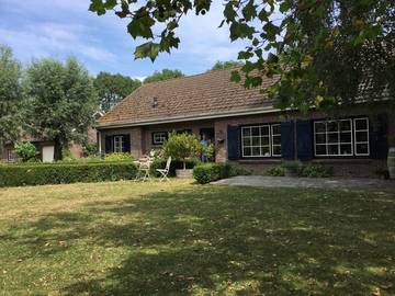 Ferienhaus für 5 Personen, mit Balkon/Terrasse und Terrasse in Zeeland