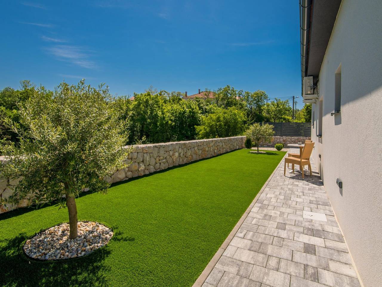 "Villa Enie" mit eigenem Pool in Garica, Krk