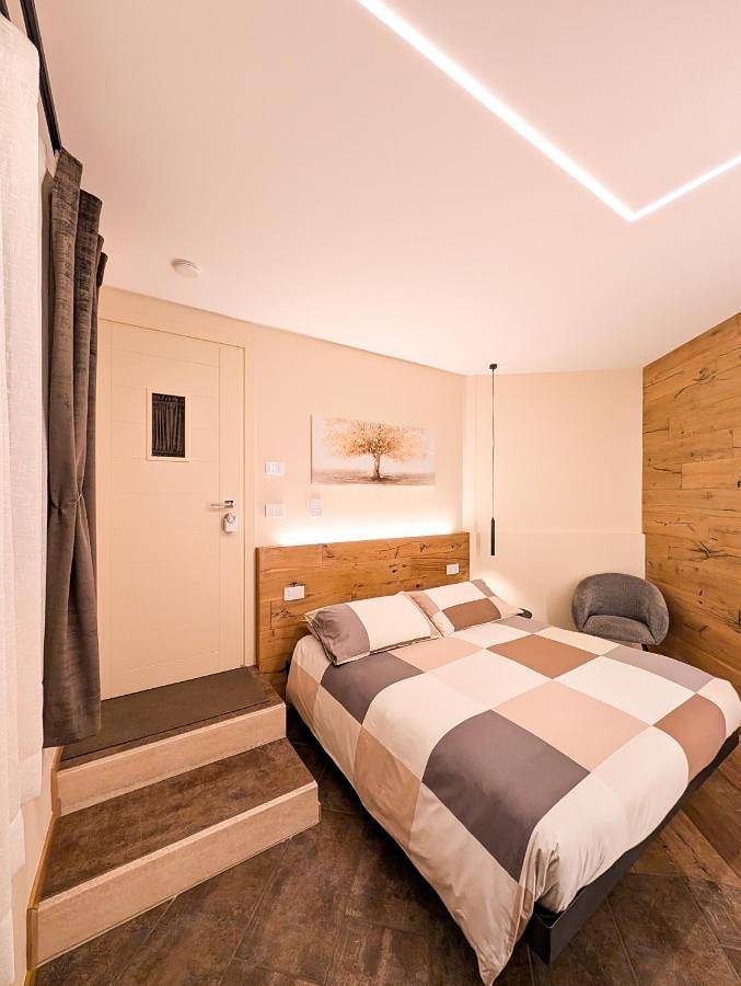 Gîte pour 2 personnes, avec vue à Temù