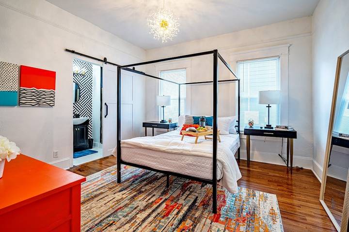 Bungalow for 90 people, with yard and terrace in Atlanta