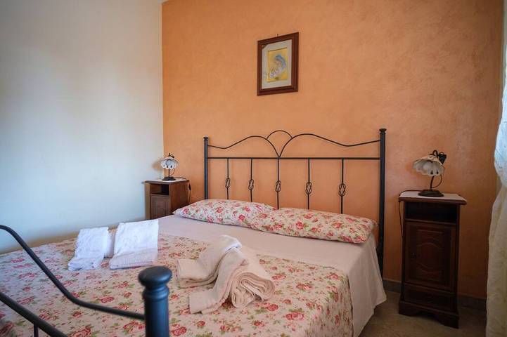 Trullo En Villa Con Piscina, Jardin Con Olivos, Wi-Fi, Barbacoa in Castellana Grotte, Region de Bari