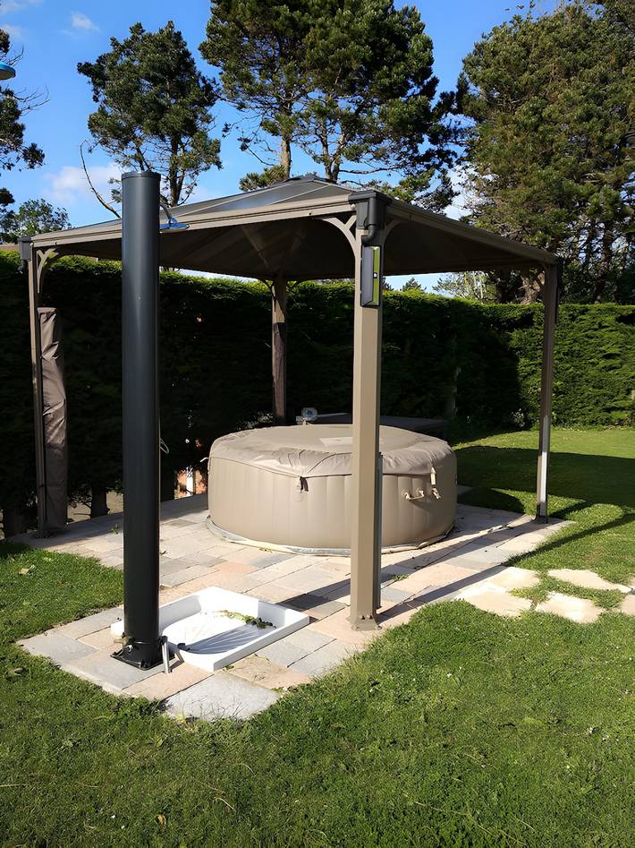 Holiday rental for 3 people, with Hot tub in Normandy