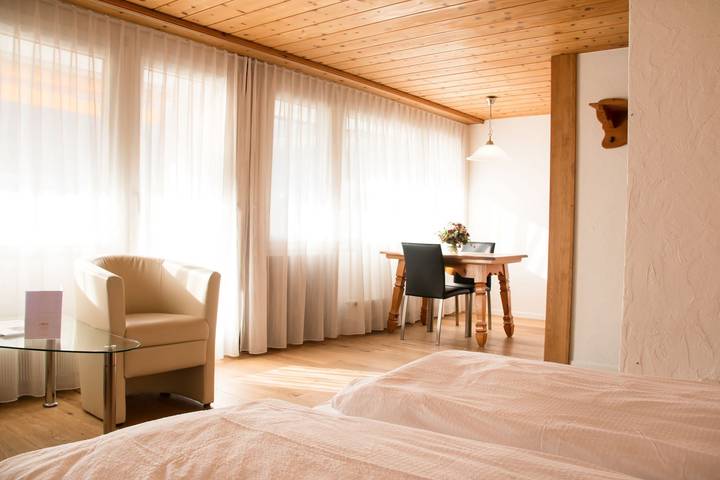 Hotel Restaurant Chesa - Standard Doppelzimmer in Flims-Dorf, Flims