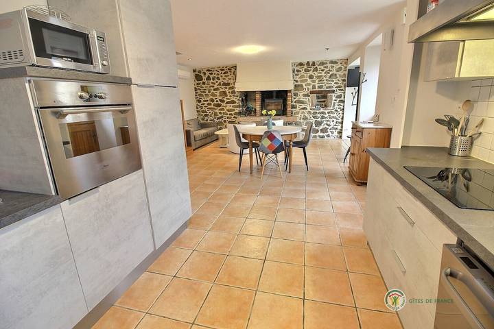 Gîte pour 4 personnes, avec terrasse et jardin dans Lamballe-Armor - 2