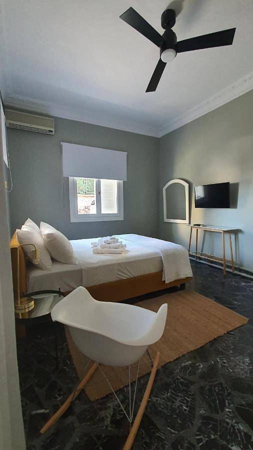 Ferienwohnung für 5 Personen, mit Ausblick und Terrasse, kinderfreundlich in Tolo - 4