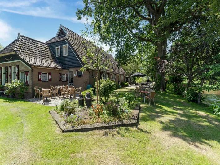Ferienhaus für 22 Personen, mit Garten in Giethoorn