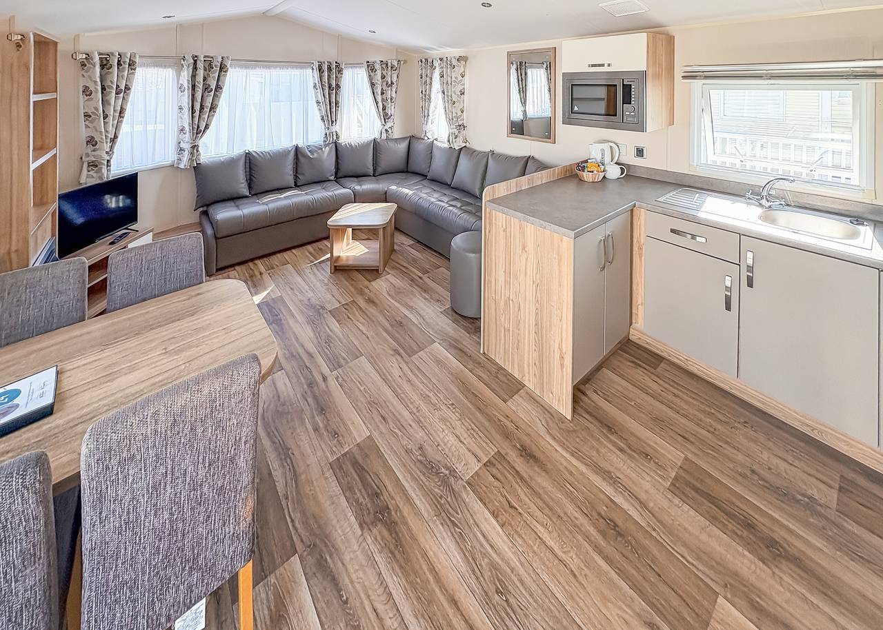 Purn Gold 6 (Pet) in Nord Somerset