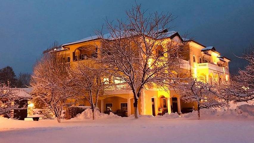 Hotel voor 2 personen, met tuin en zwembad aan de Mondsee