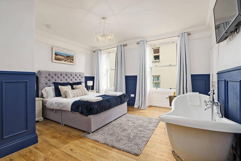 Clovelly House: Relaxed Family Coastal Home in Berwick-upon-Tweed, Northumberland