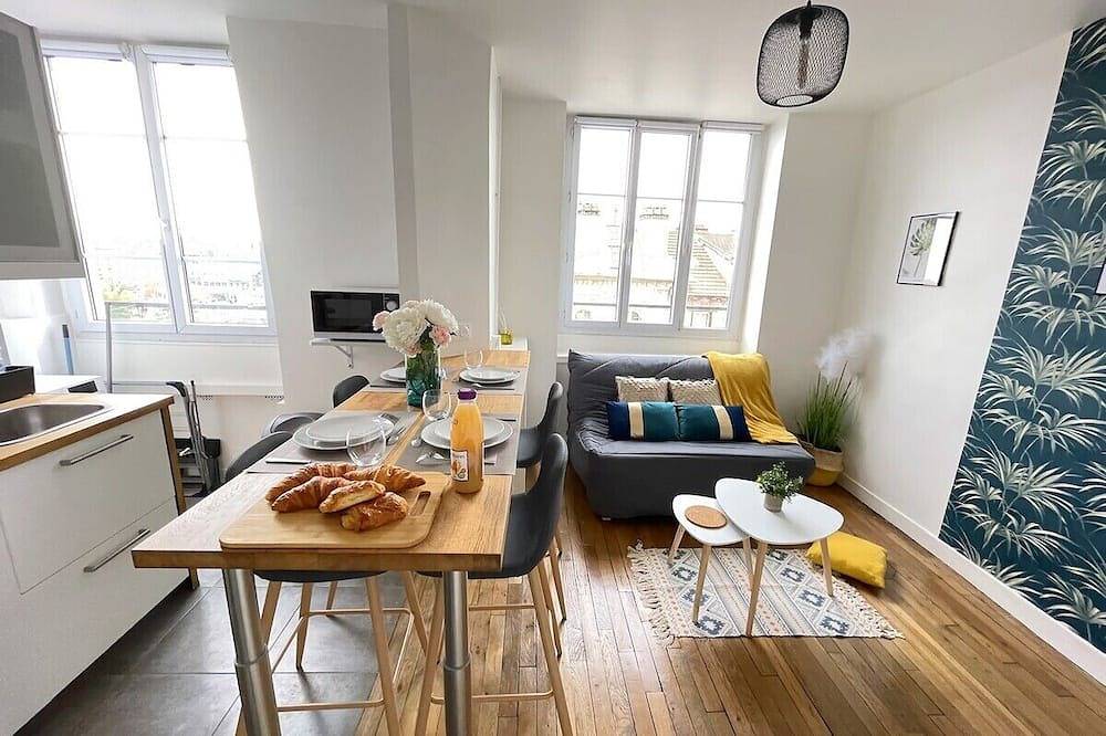 Entire apartment, Tea&Chill T2 La tête dans les nuages - Proche gare in Aulnay-sous-Bois, Seine-Saint-Denis