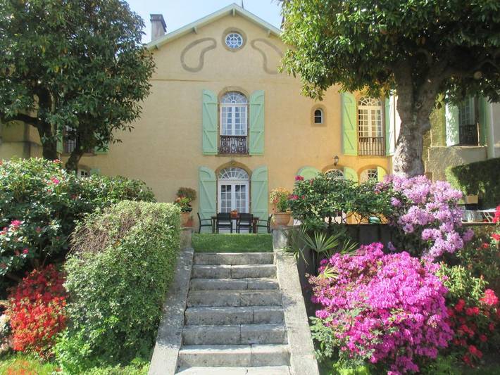 Maison d’hôte pour 2 personnes, avec jardin à Galan