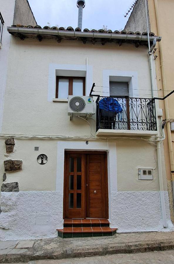 Location de vacances pour 5 personnes, avec balcon à La Adrada - 2