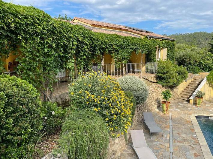 Location de vacances pour 8 personnes, avec jardin ainsi que piscine et terrasse dans La Bambouseraie en Cévennes - 4