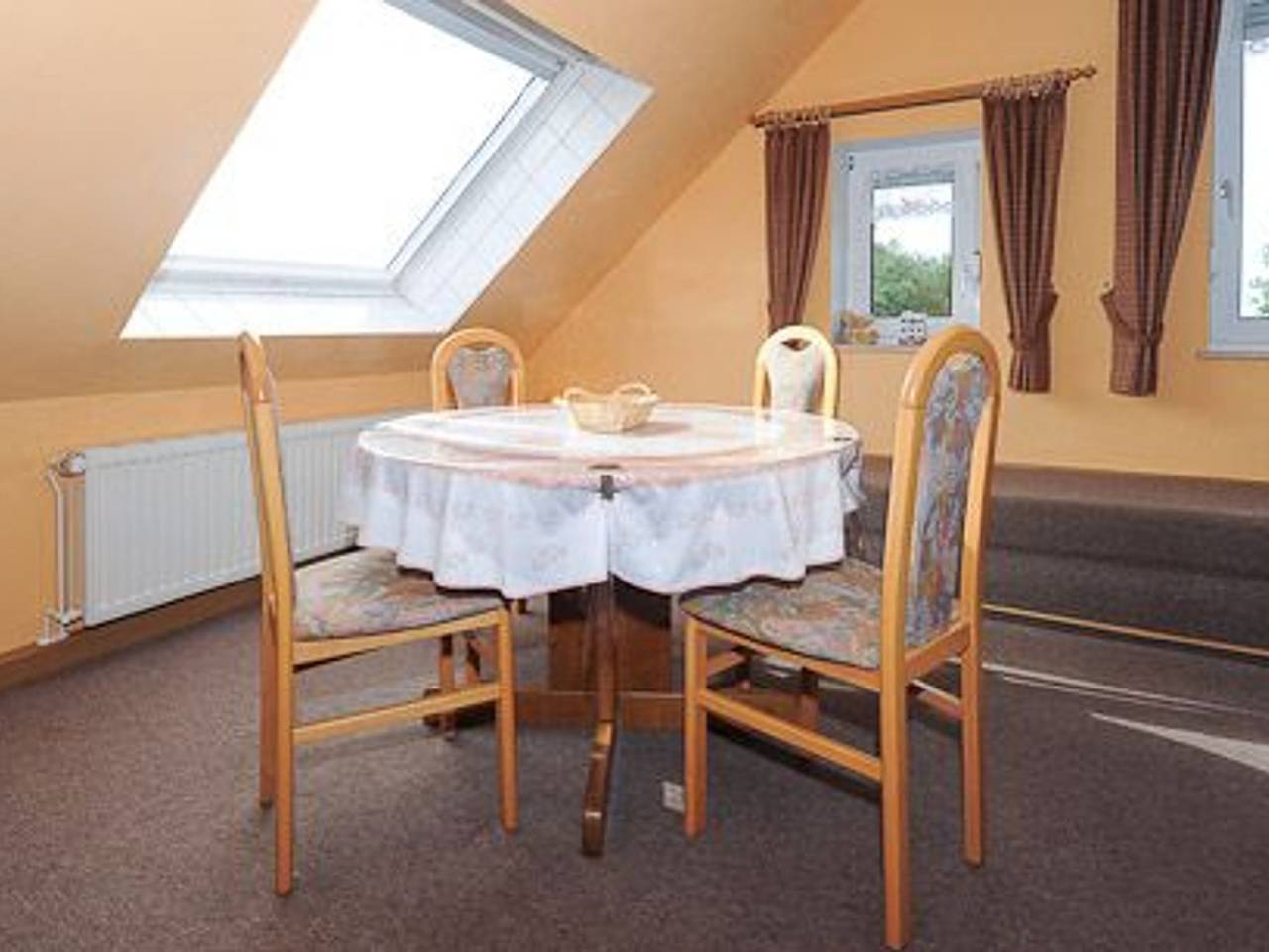 Ganze Ferienwohnung, Landhaus Schwanenhof in Ostbense - Ferienwohnung Inselblick in Ostbense, Neuharlingersiel