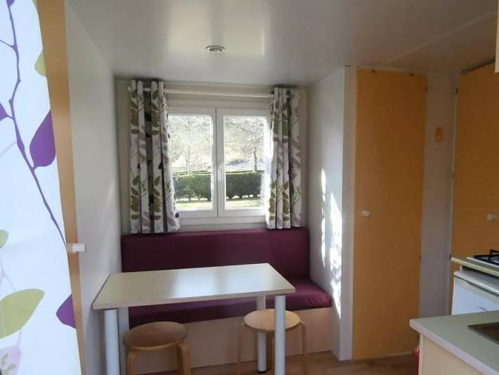 Mobil home pour 4 personnes, avec bassin pour enfant à Thonac - 3