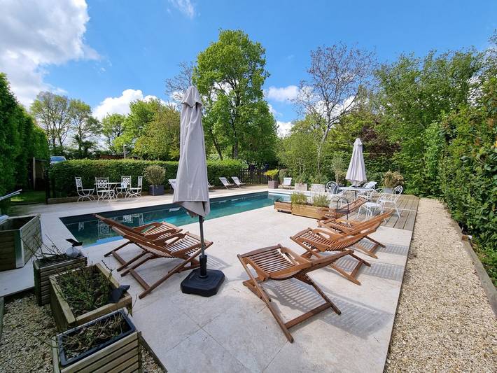 Gîte pour 10 personnes, avec piscine ainsi que jardin et terrasse à Crézancy-en-Sancerre - 4