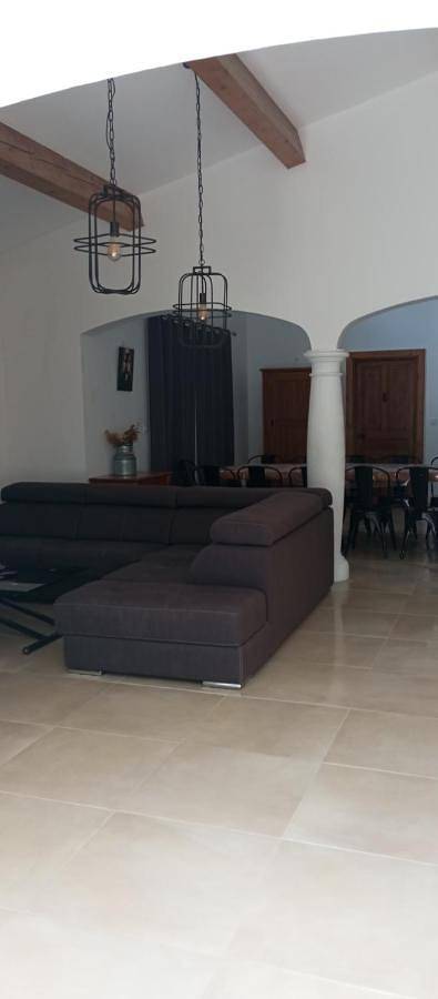 Location de vacances pour 12 personnes, avec piscine ainsi que jardin et vue, animaux acceptés à Magalas - 4