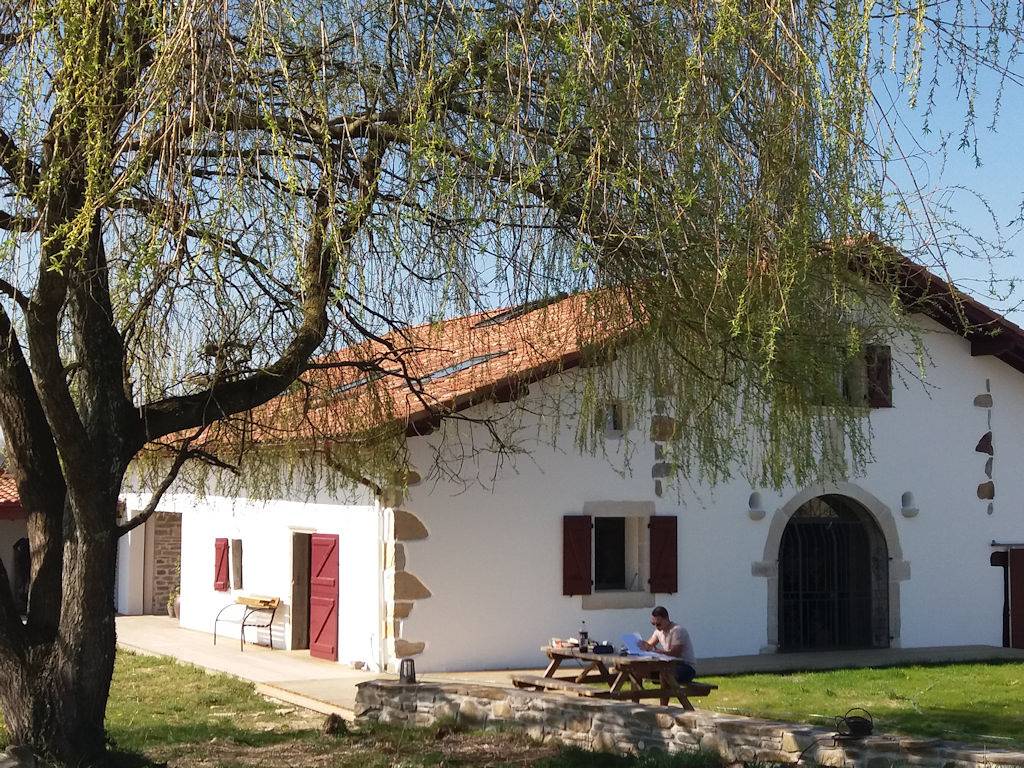 "La Parenthèse", gîtes et chambres d'hôtes - Chambre Urdina in Bardos, Région de Bayonne