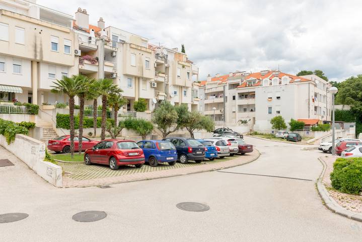 Ferienwohnung für 5 Personen, mit Balkon/Terrasse in Split - 2