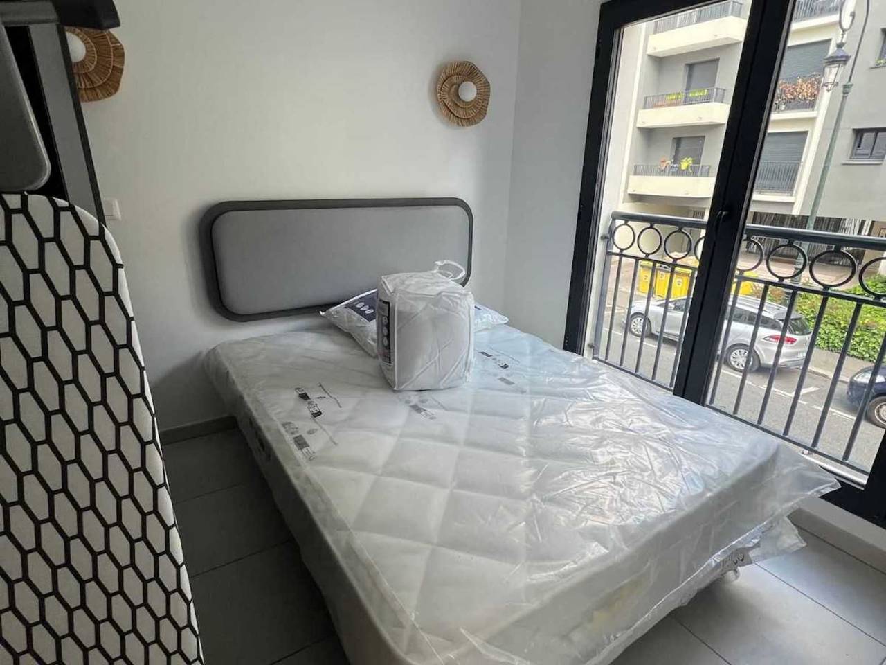 Appartement entier, Appt Elégant - 1Bdr/2P - Proche Paris & La Défense in Suresnes, Hauts-de-Seine