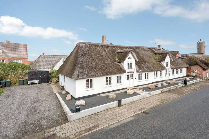 Ferienhaus für 8 Personen, mit Garten in Højer