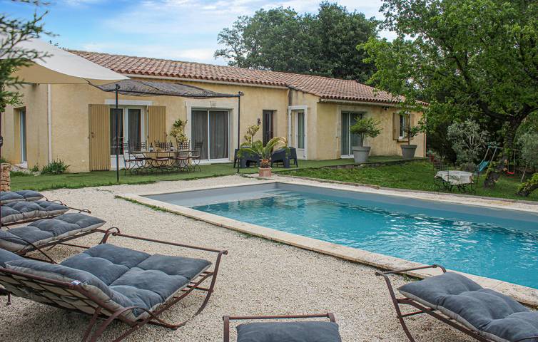 Location de vacances pour 8 personnes à Grignan
