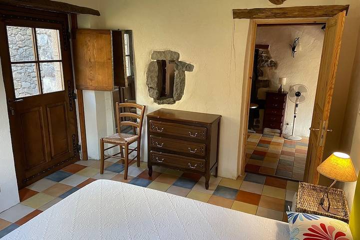 Gîte pour 2 personnes, avec terrasse à Mialet - 3