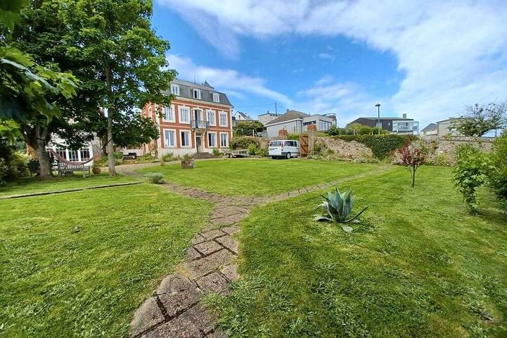Maison de vacances pour 13 personnes, avec jardin et balcon à Fécamp