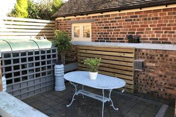 Glamping for 4 People in Stafford, Staffordshire, Photo 1
