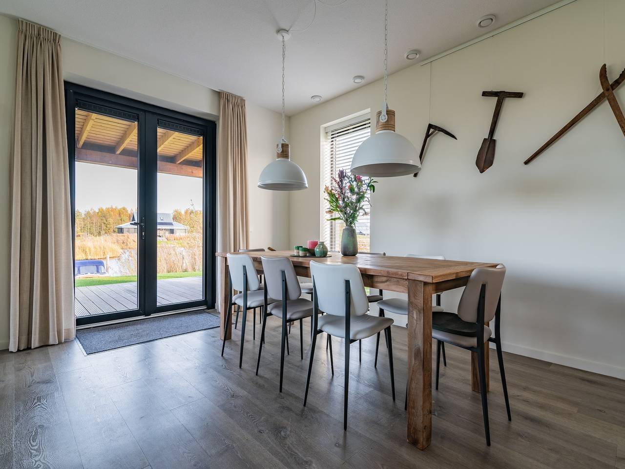 Fantastische Villa am See in Sint Nicolaasga, Ijsselmeer