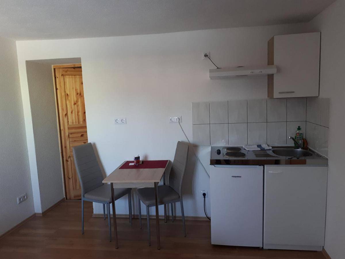 Gästehaus Apartments B & B27 und Pension Waldhorn in Rottweil, Forêt-Noire centrale