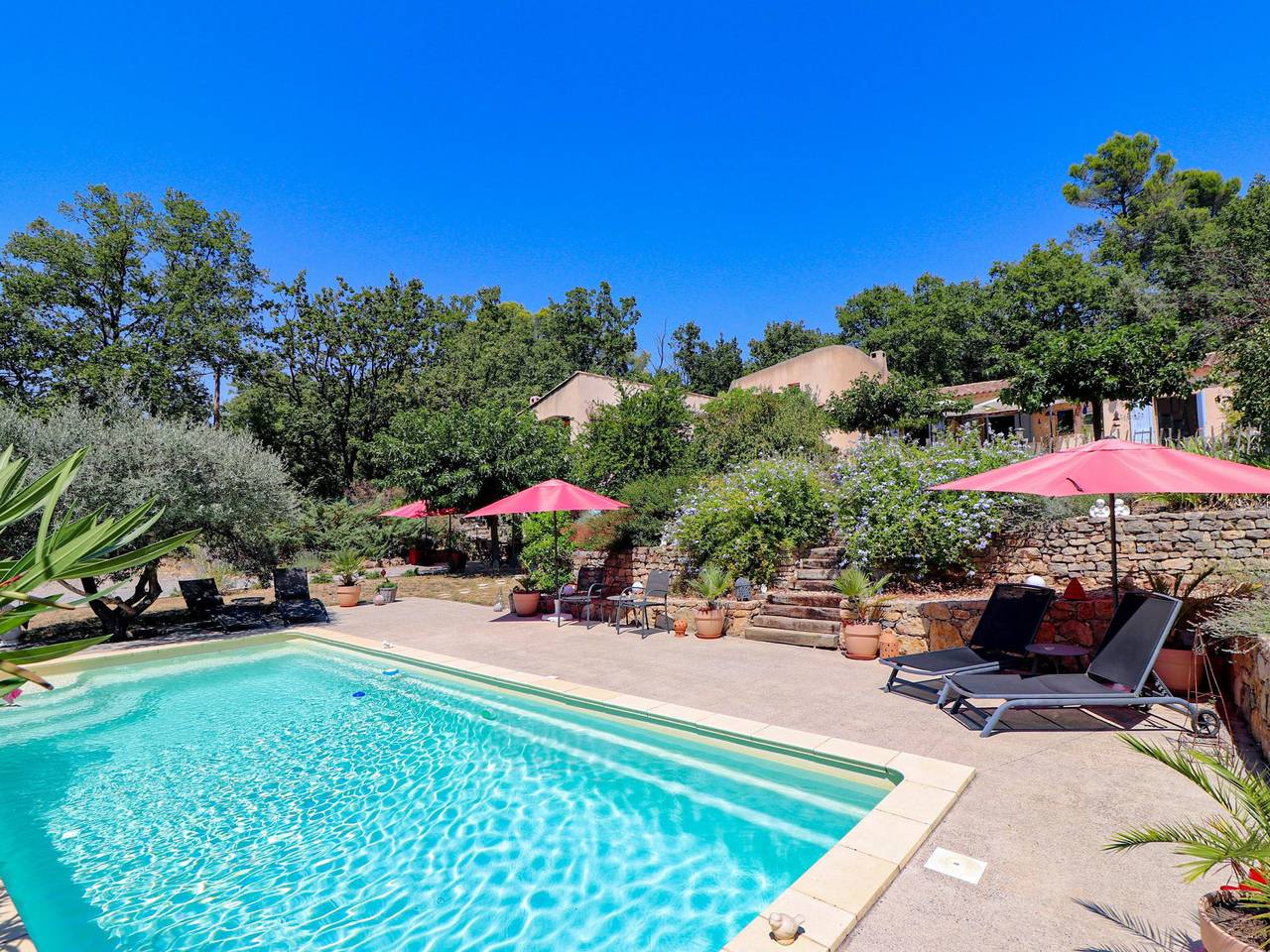 Superbe villa avec piscine & terrasses ombragées in Flayosc, Région de Draguignan