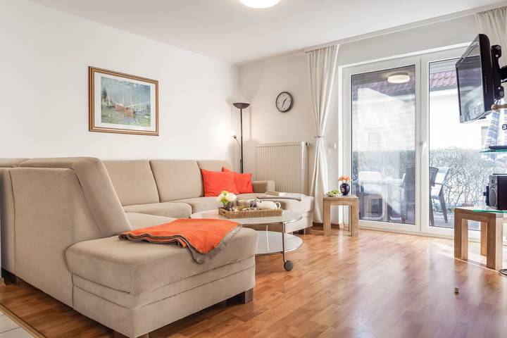 Ferienwohnung für 3 Personen, mit Garten und Terrasse, kinderfreundlich in Zingst - 2