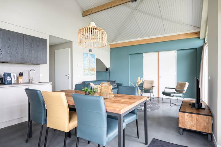 Ferienhaus für 14 Personen, mit Seeblick und Sauna sowie Garten in Friesland - 2