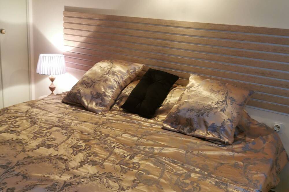 Guest room in Cabestany, Côte d'Améthyste