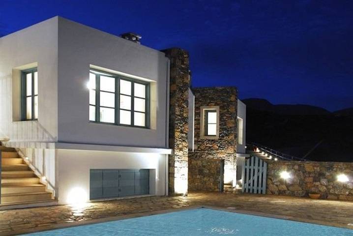 Strandhaus für 10 Personen, mit Meerblick und Balkon sowie Terrasse und Garten auf Kreta
