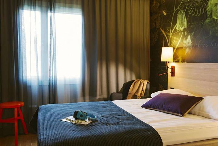 Hotel voor 4 personen, met terras en sauna in Uppsala