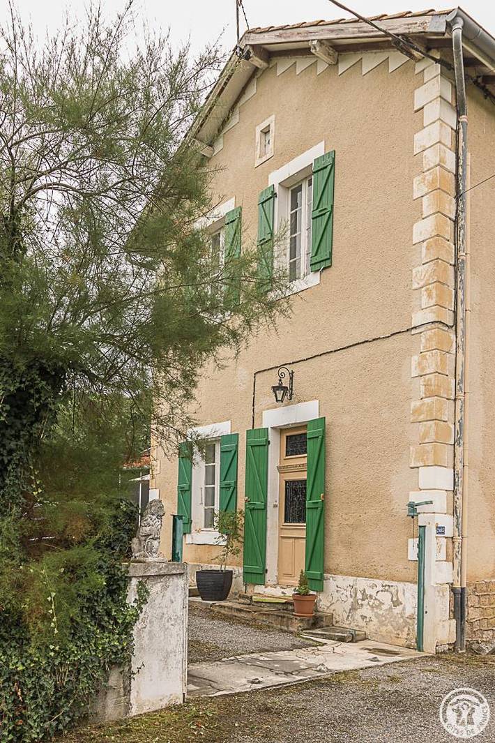 Gîte pour 8 personnes, avec Terrasse et Jardin