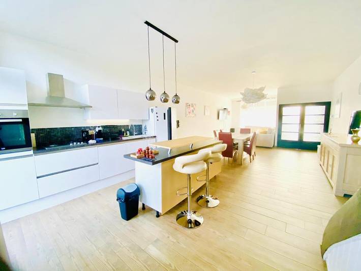 Location de vacances pour 6 personnes, avec Balcon et Terrasse ainsi que Jardin et Vue dans Montignies Sur Sambre - 2