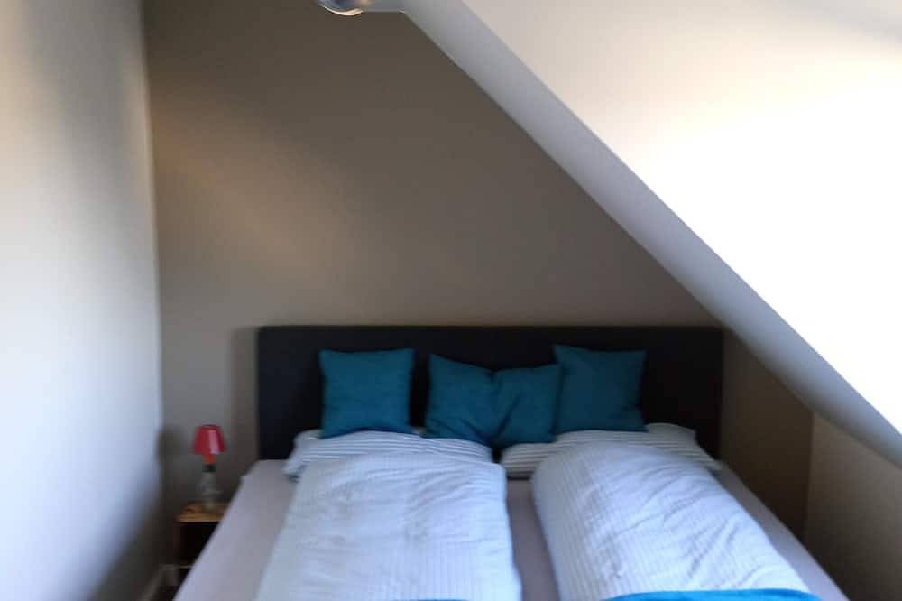 Ganze Wohnung, Charmante Dachgeschoßwohnung in Porz (Köln), Köln