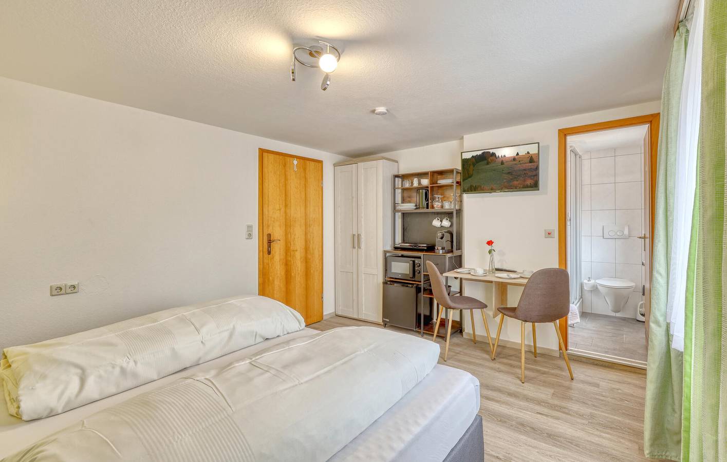 Ganze Ferienwohnung, Gemütliche Wohnung mit Terrasse in der Nähe von Skilift und Stadtzentrum in Bischofsheim an der Rhön, Rhön-Bayern
