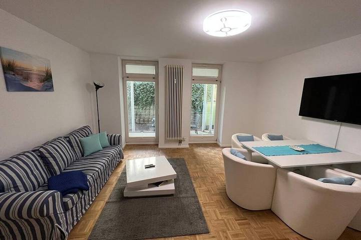 Ferienwohnung für 7 Personen, mit Terrasse und Garten, mit Haustier in Stadtmitte Rostock