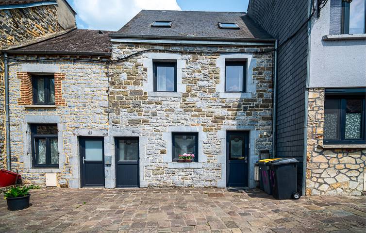 Gîte pour 6 personnes, avec Terrasse dans Chooz