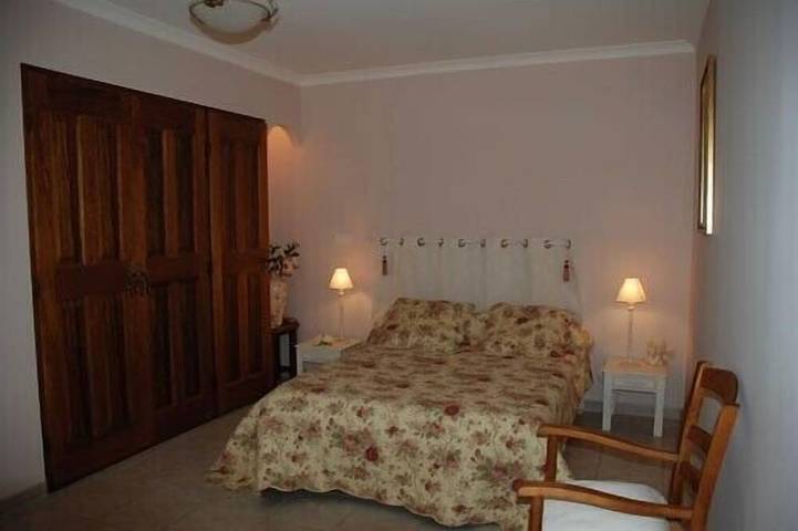 Gîte pour 3 personnes, avec piscine ainsi que jardin et terrasse à Les Mages - 2