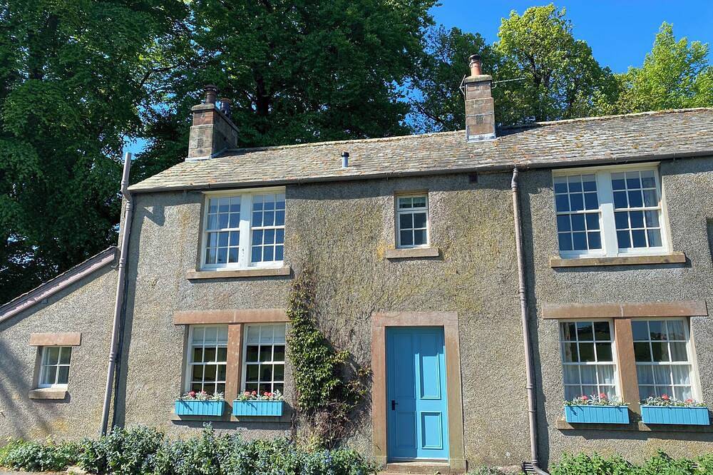 Log Cabin for 4 People in Pooley Bridge, Cumbria