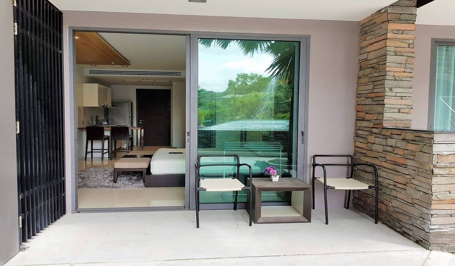 Entire apartment, Emerald 215 - Studio with Balcony and shared Pool in Patong Beach, Phuket Province